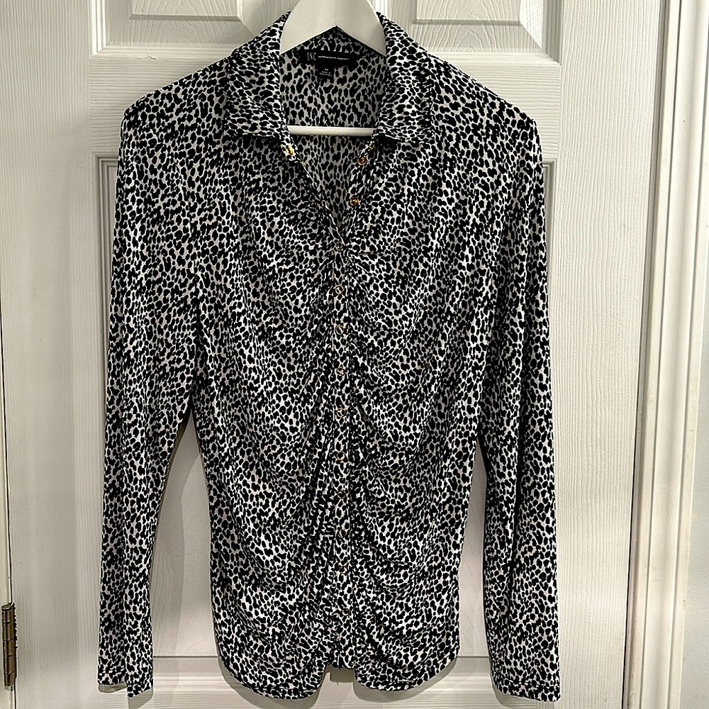 INC  Long Sleeved Ruched Animal Print Blouse w/Gold Snaps-SZ Medium